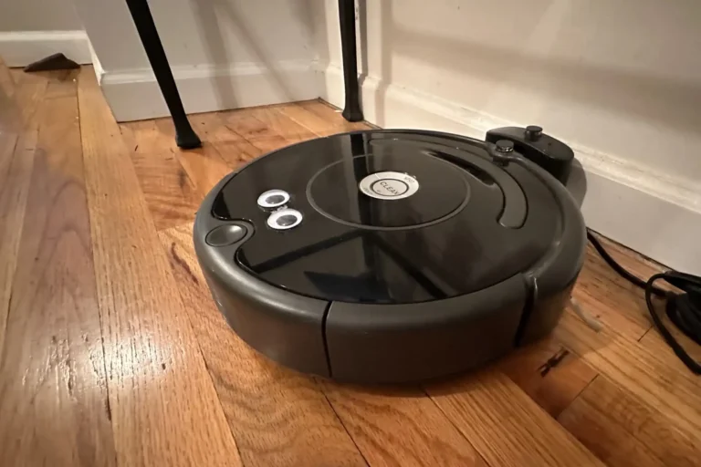 How to Tell If Roomba is Charging?